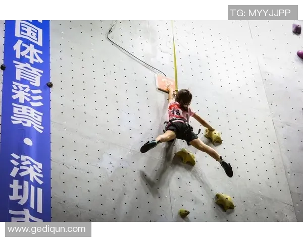 南京攀岩队的奋斗与突破：一段激励人心的攀岩纪实之旅