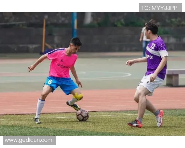 对话王伟：回顾羽毛球生涯的辉煌与挑战分享