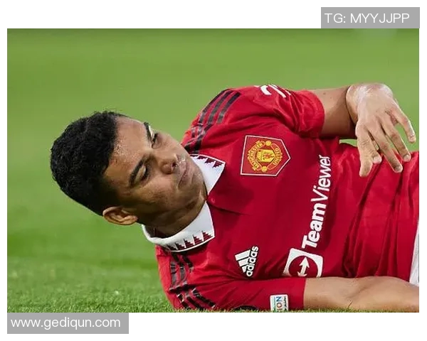 卡塞米罗的足球之路：从巴西草地到欧洲顶级联赛的辉煌历程